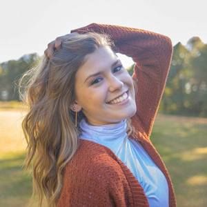 Meet your Posher, Mackenzie